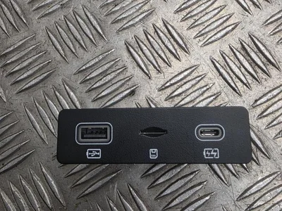 BYD EM2EK-7922010WB / EM2EK7922010WB SEAL 2026 Input device USB - Image 1