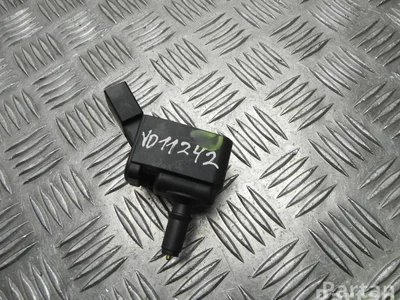 Škoda 04C 905 110 H / 04C905110H FABIA III (NJ3) 2015 Bobine d'allumage - Image 1