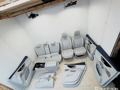 Mercedes-Benz A2966806103, A2949207800, A2949207700 EQE SUV (X294) 2024 Set siège Panneau de porte Accoudoir - Image 1