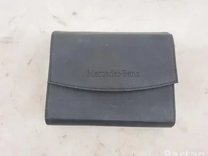 Mercedes-Benz C-CLASS (W205) 2015 Carnet d'entretien