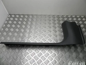 Mercedes-Benz A 246 680 03 06 / A2466800306 CLA Coupe (C117) 2014 Cubierta, Soporte -A (frontal)