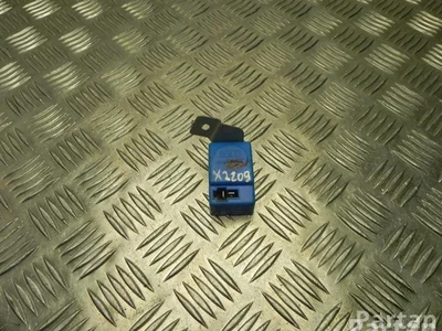 Hyundai 96830-1C500 / 968301C500 GETZ (TB) 2008 Relais - Image 1