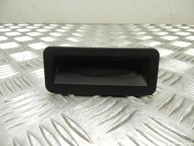 Ford C1BB-19B514-AA / C1BB19B514AA TRANSIT CUSTOM Bus 2016 Bouton du coffre à bagages - Image 1