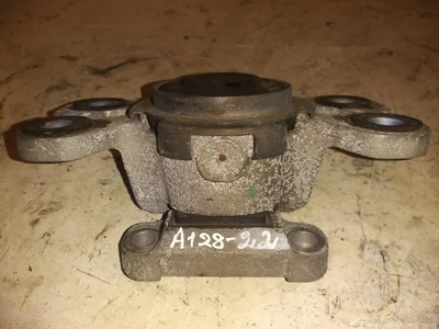 Volvo 31316876 V40 Hatchback 2013 Support moteur - Image 1