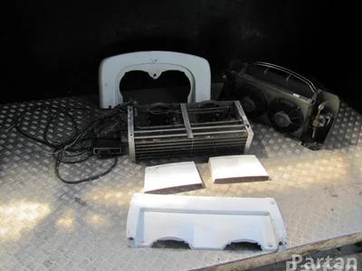 Mercedes-Benz MFCW-1054AE, VA22-AP11 / MFCW1054AE, VA22AP11 VITO Bus (W639) 2008 Radiateur - Image 1