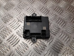 BMW 5 A83 A75 / 5A83A75 IX 1 2023 Unité de commande pour porte Right Front