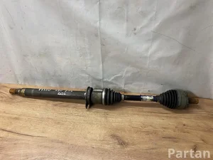 Volvo 36003734 S90 II 2017 Wał napędowy z przodu po prawej
