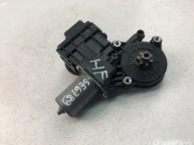 Toyota 85710-62010 / 8571062010 PRIUS (_W5_) 2012 Moteur de lève-vitre - Image 1