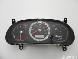 Nissan VP7NAF-10A855-A / VP7NAF10A855A QUEST (V42) 2004 Tableau de bord mph km/h