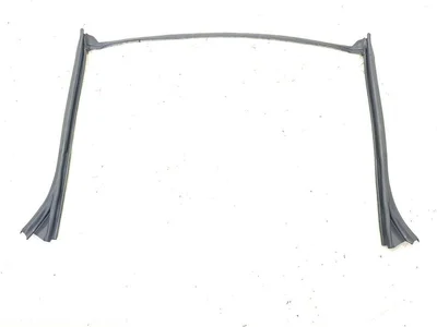 Maserati 80089100, 80089200, 083078100 GRAN TURISMO 2011 Уплотнение двери - Изображение 1