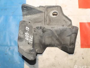 Volvo XC60 2010 Support moteur