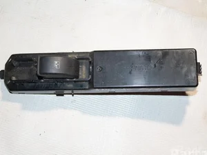 Saab 12758529 9-3 Estate (YS3F) 2008 Bouton de lève-vitre