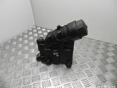 BMW 517506, 7807799, 11427807799 1 (E87) 2009 Boîtier de filtre à huile - Image 1