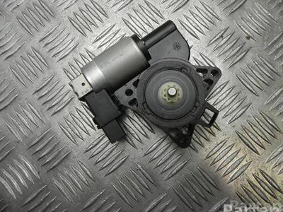 Mazda GJ6A 5858X / GJ6A5858X 6 Station Wagon (GY) 2004 Moteur de lève-vitre - Image 1