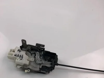 Volvo 31301425 V40 Hatchback 2017 Serrure de porte Left Front - Image 1