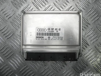 Audi 4B0 907 401 AD / 4B0907401AD A6 (4B2, C5) 2000 Unité de contrôle moteur - Image 1