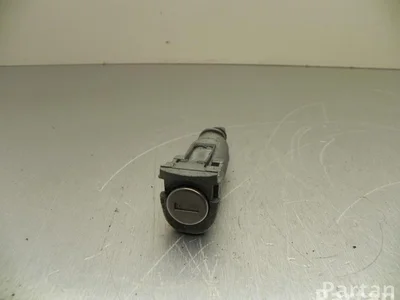 Škoda 5JA 837 167 / 5JA837167 RAPID (NH3) 2014 Serrure de porte - Image 1