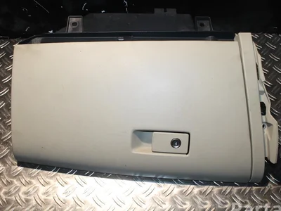 Volvo 30755651 XC60 2011 Boîte à gants - Image 1