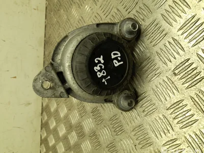 Mercedes-Benz A4472411400 VITO Box (W447) 2021 Support moteur - Image 1