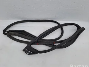 Toyota 67862F4010 C-HR (_X1_) 2019 Junta de puerta Left Front