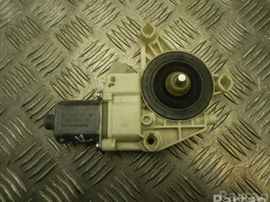 Mercedes-Benz A 222 906 05 01 / A2229060501 S-CLASS (W222, V222, X222) 2015 Motor para subida de ventanas Left Rear