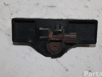 Volvo 31451530 V90 II 2018 Impact Crash Sensor Front Right - Image 1