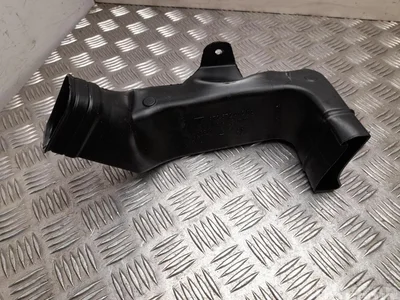 Porsche 970572432 PANAMERA (970) 2015 Prise d'air / Conduit d'air d'admission - Image 1