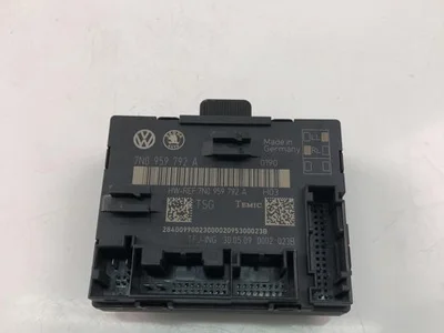 Škoda 7N0959792A SUPERB II (3T4) 2013 Unité de commande pour porte - Image 1