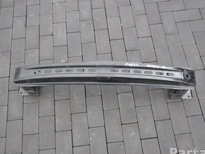 Škoda 5E0807109 OCTAVIA III Combi (5E5) 2015 renforcement parachoques