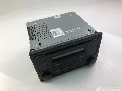 Volkswagen 7H0035152F TRANSPORTER V Platform/Chassis (7JD, 7JE, 7JL, 7JY, 7JZ, 7FD 2003 Radio / lecteur CD - Image 1