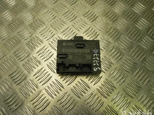 Audi 4G8 959 795 J, 4G8 959 795 G / 4G8959795J, 4G8959795G A6 (4G2, C7, 4GC) 2014 Unité de commande pour porte