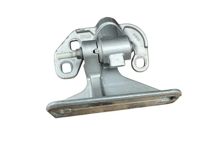 Mercedes-Benz Trucks A9607220344 ACTROS MP4 / MP5 2018 Door hinge Right - Image 1
