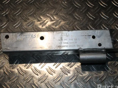 Audi 8R0807332D Q5 (8R) 2015 Support pour pare-chocs Right Front - Image 1