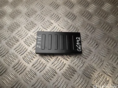 Ford L1TT-19J235-AB / L1TT19J235AB Puma 2020 Bouton de chargement sans fil - Image 1