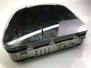 Volvo 30889710B V40 Estate (VW) 1997 Tablero de instrumentos