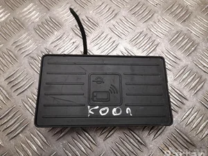 Audi 4M0035502A Q7 (4M) 2018 Bouton de chargement sans fil