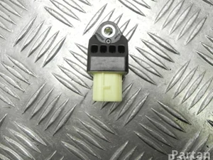 Lexus 89831-12010 / 8983112010 RX (_L1_) 2009 Capteur d'impact (systèmes d'airbag)