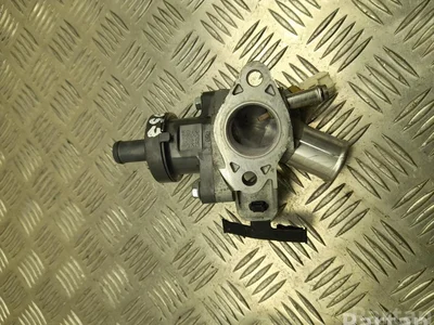 Toyota 1E13AJ0289 COROLLA ( E210) Sedan 2021 Boîtier du thermostat - Image 1