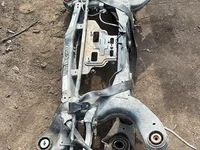 Maserati 06700075690 GHIBLI (M157) 2015 poutre d'essieu arrière