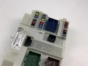 Volvo 31327994AA S80 II (AS) 2009 Fuse Box