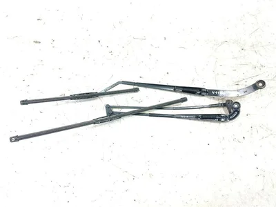 Maserati QUATTROPORTE V 2011 Wischarm Satz - Bild 1