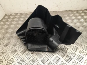 Nissan 960156577R Primastar III (X82) 2024 Prise d'air / Conduit d'air d'admission