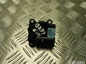Kia HCC D332-ATBAA / HCCD332ATBAA CEE'D (JD) 2014 Moteur de réglage pour volet de régulation
