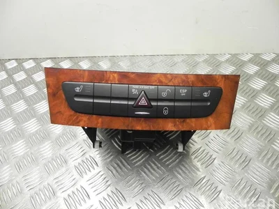 Mercedes-Benz A 211 630 31 52 / A2116303152 E-CLASS (W211) 2008 Commutateur multiple - Image 1