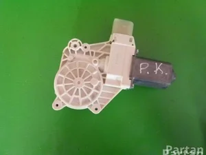 BMW 7 248 171 , 51337271563 , 7 271 563 / 7248171, 51337271563, 7271563 5 (F10) 2011 Moteur de lève-vitre Left Rear Left Front