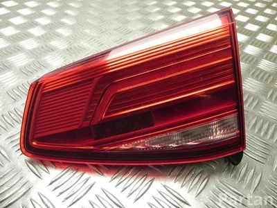 Volkswagen 3G9 945 094 E, 195.296 / 3G9945094E, 195296 PASSAT Variant (3G5) 2016 Lampy tylne z prawej - Zdjęcie 1