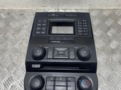 Ford FL3T18E243BGJ, FL3T18E243 F-Series XIII 2015 Radijas / magentola - Image 1