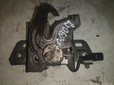 Volvo 30716530 S40 II (MS) 2005 Serrure de capot-moteur - Image 1