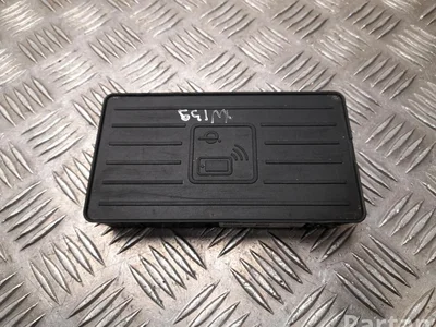 Audi 4M0 035 502 / 4M0035502 Q7 (4M) 2015 Bouton de chargement sans fil - Image 1