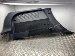 Ford USA LJ8B-R31013-AEW / LJ8BR31013AEW Mustang Mach-E 2022 Poszycie bagażnika z lewej